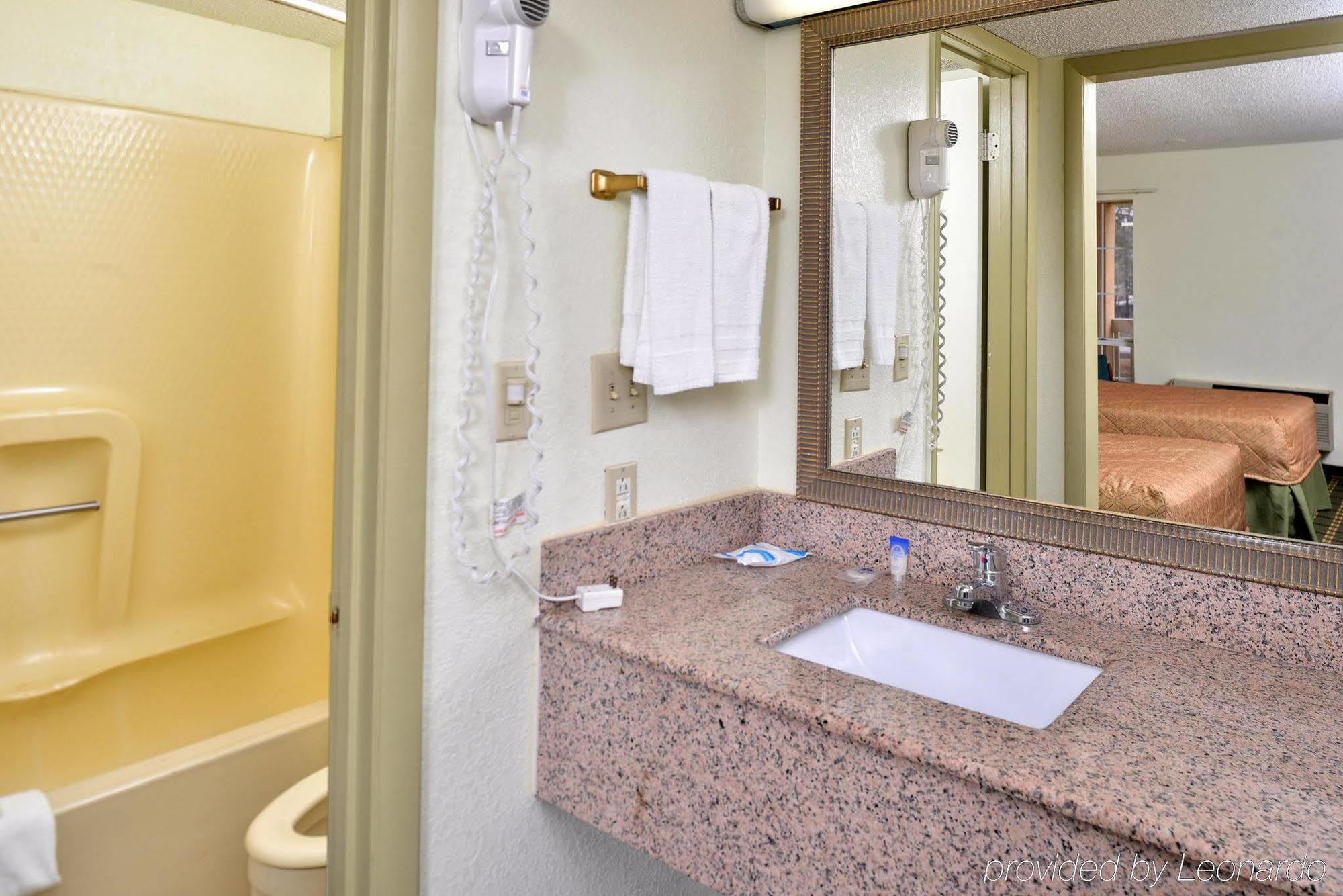 Americas Best Value Inn Anderson SC Exterior foto